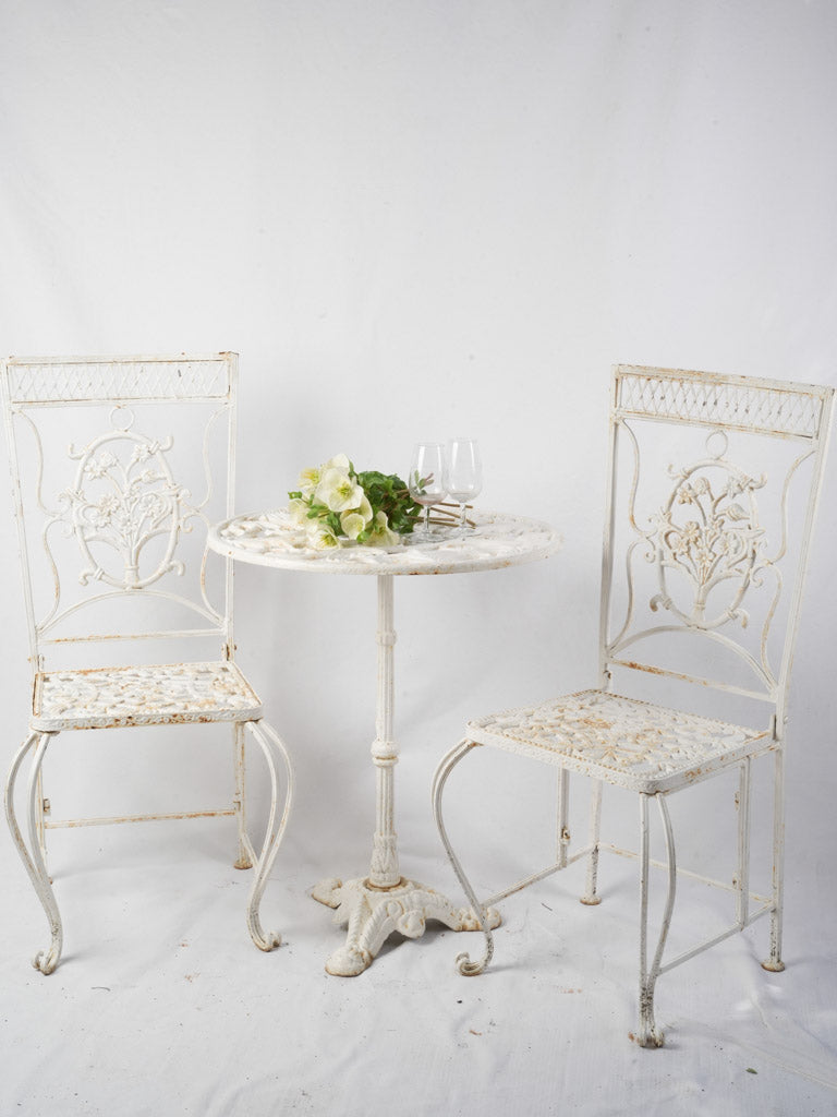 Vintage Italian cast iron garden set  